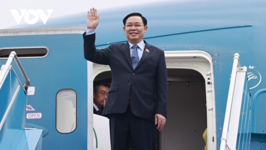 NA leader leaves Hanoi for visits to Australia, New Zealand